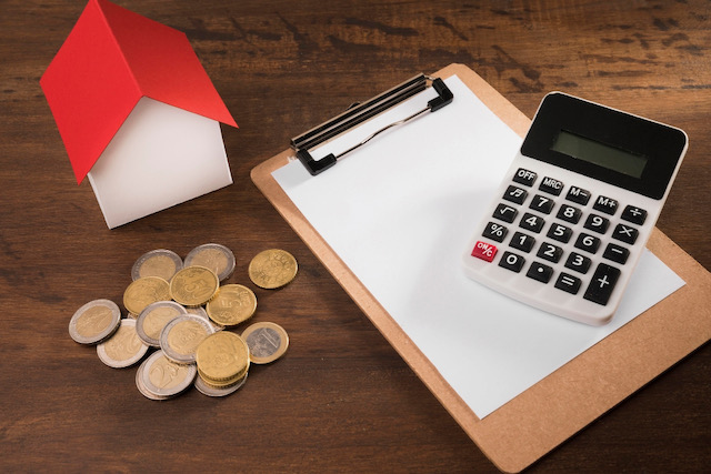 Images symbolising capital gains tax on a primary residence.